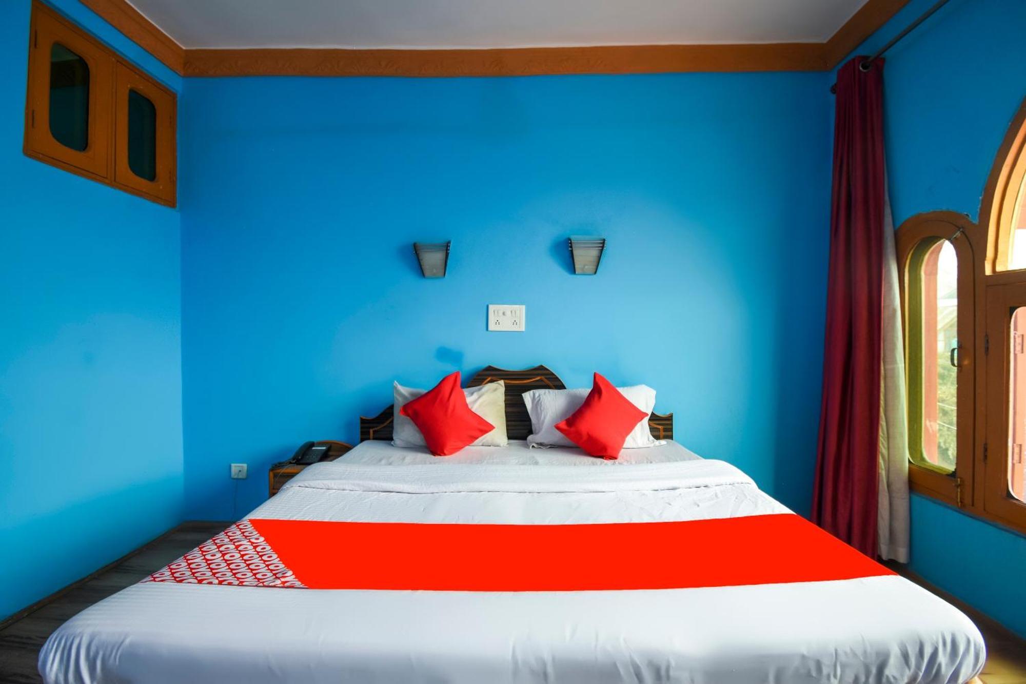 Oyo Hotel New Divine Kashmir Durgjan Eksteriør billede