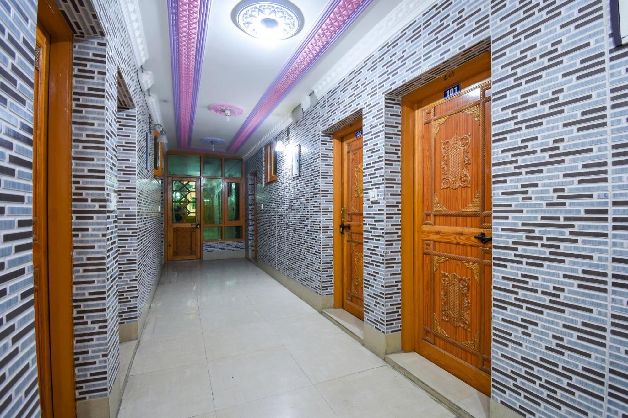 Oyo Hotel New Divine Kashmir Durgjan Eksteriør billede