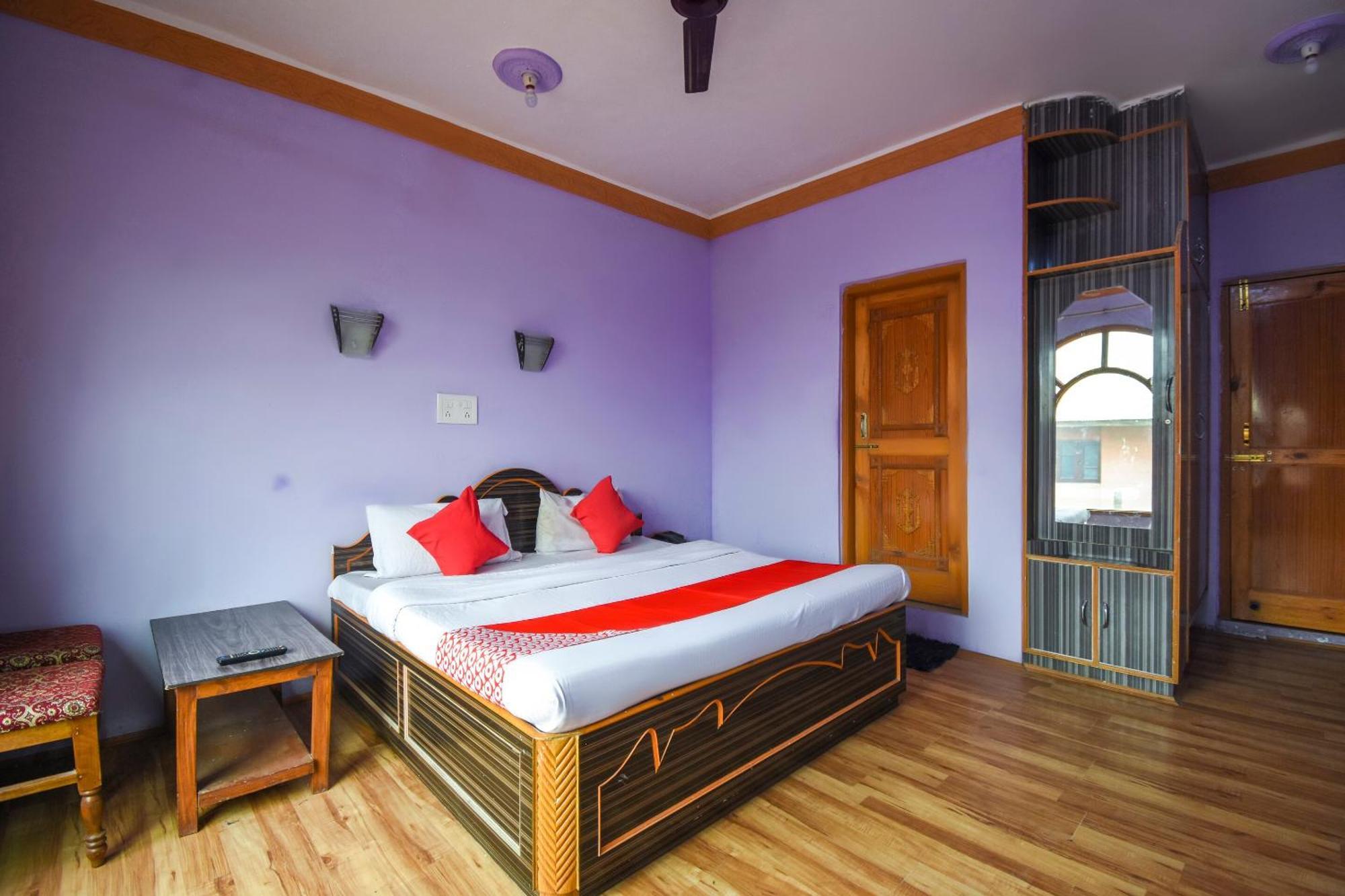 Oyo Hotel New Divine Kashmir Durgjan Eksteriør billede