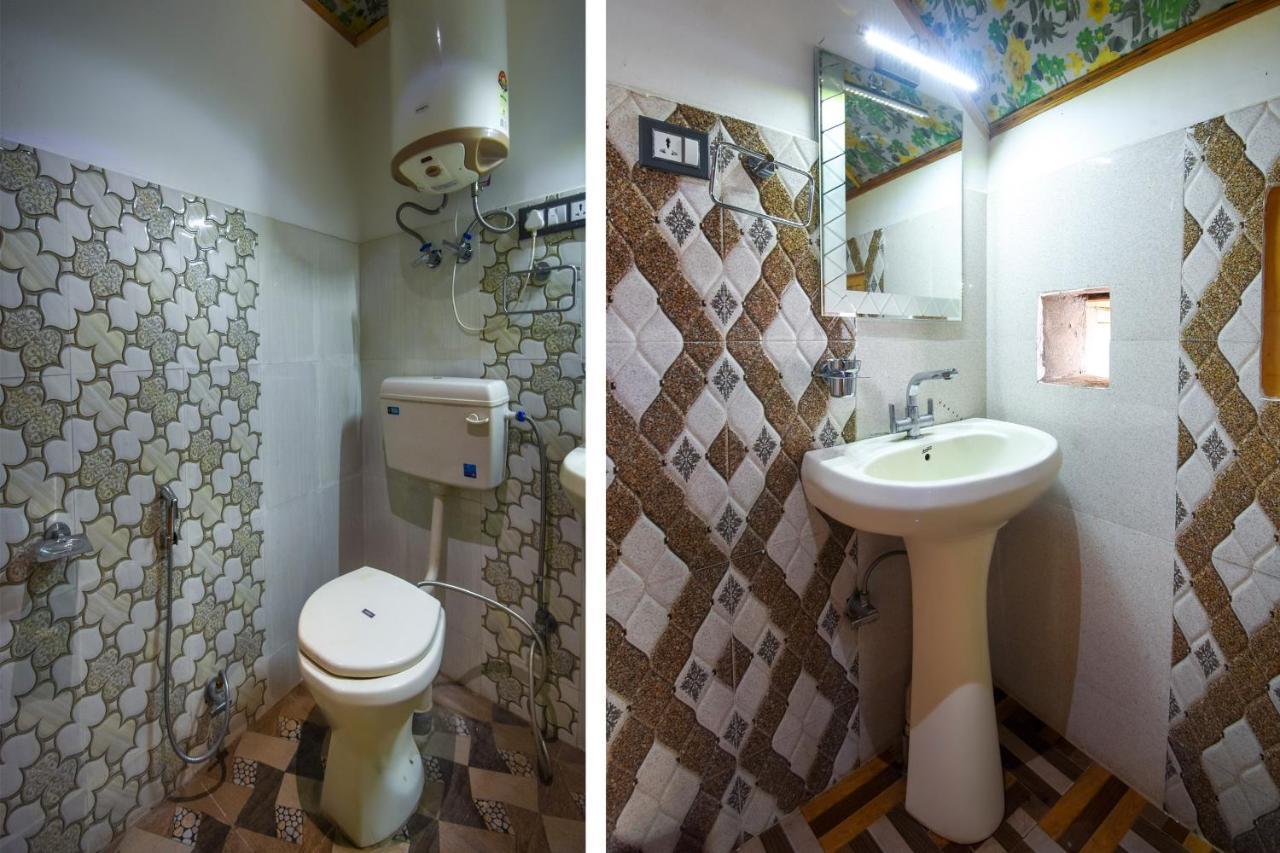 Oyo Hotel New Divine Kashmir Durgjan Værelse billede