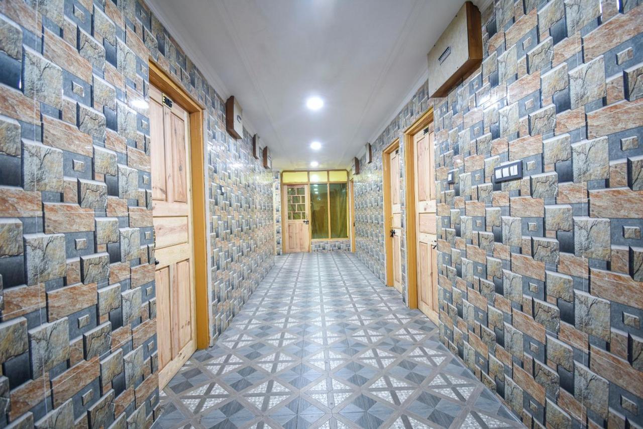 Oyo Hotel New Divine Kashmir Durgjan Eksteriør billede